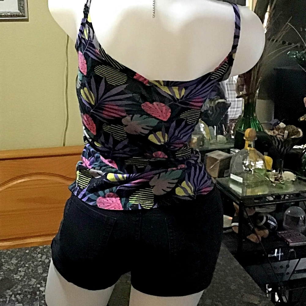 Tank Top - Picture 4 of 4